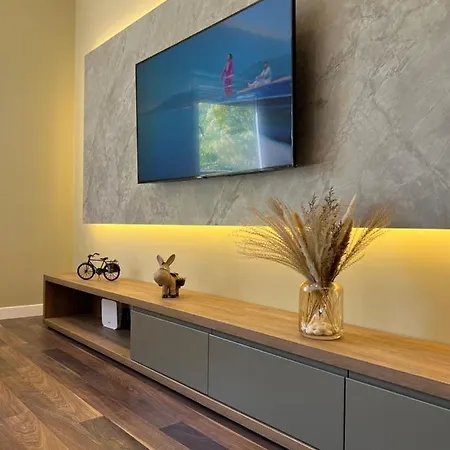 Erg 아파트 티라나